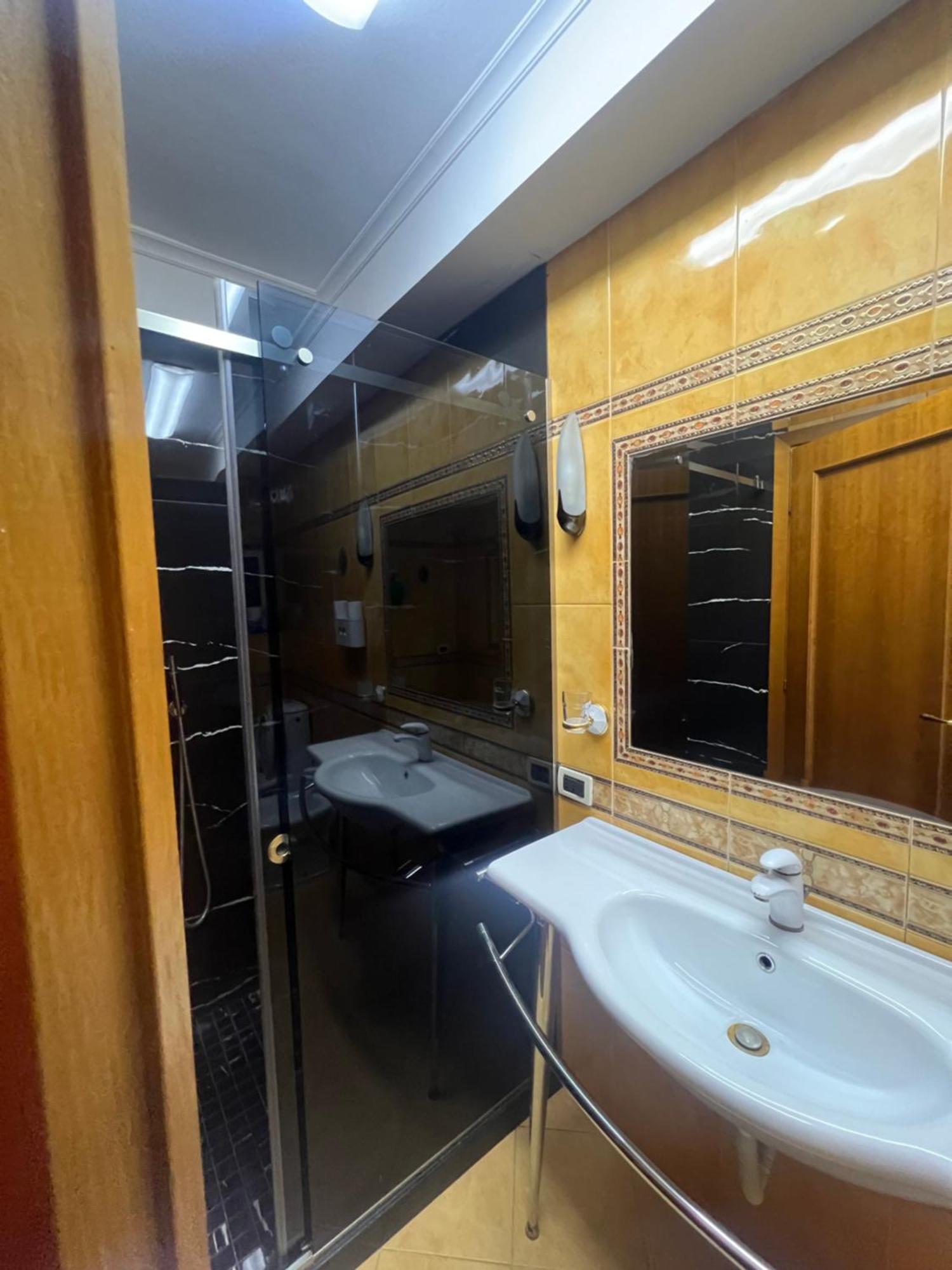Apartament Helens *
